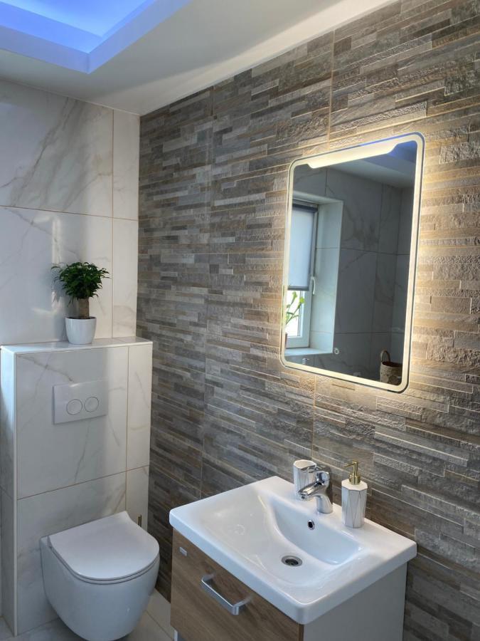 Luxe Apartments Ljutomer ภายนอก รูปภาพ