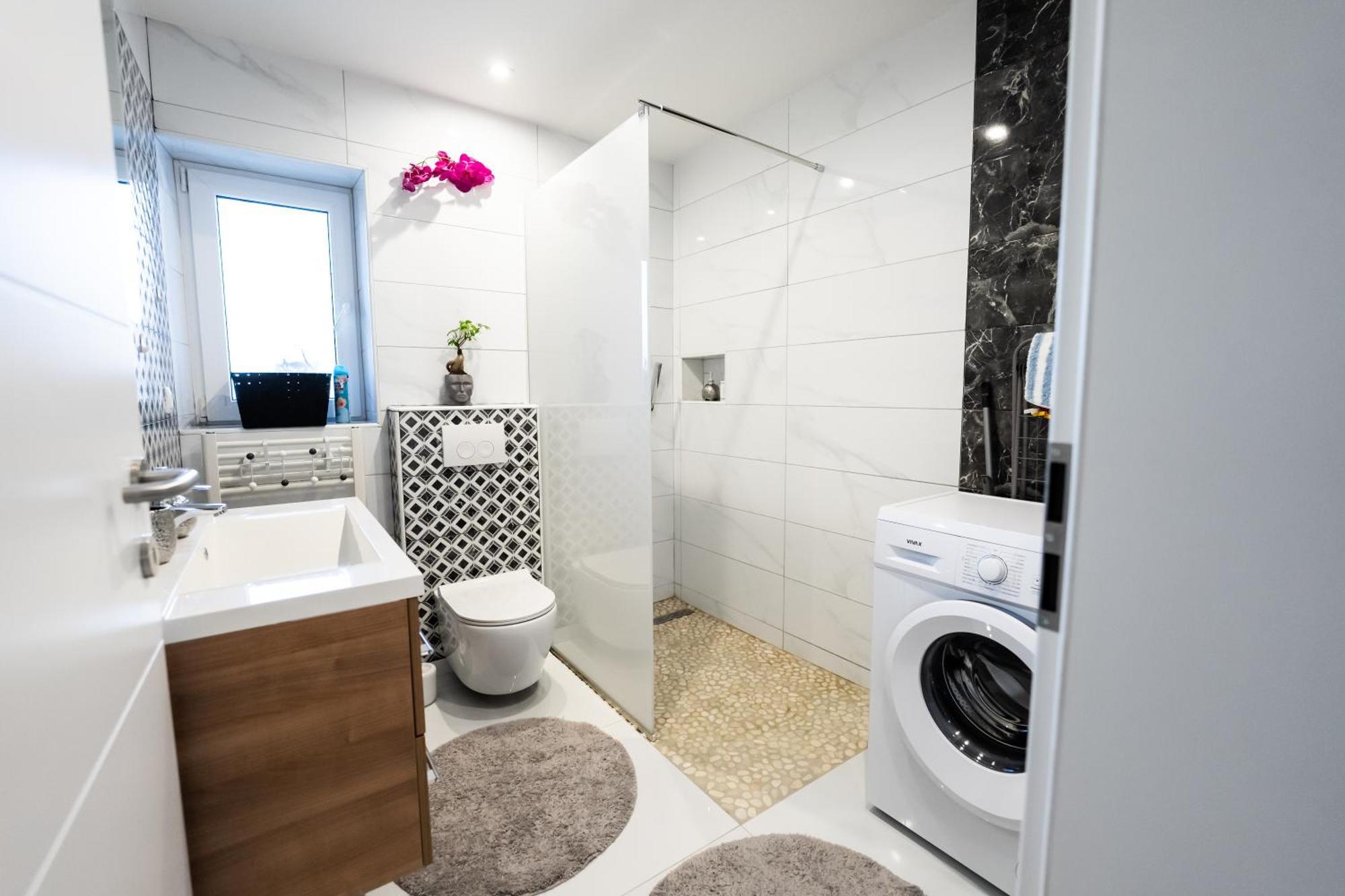 Luxe Apartments Ljutomer ภายนอก รูปภาพ